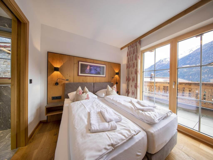 Bedroom 2, Wellness Chalet near Wildkogel, Zell am See