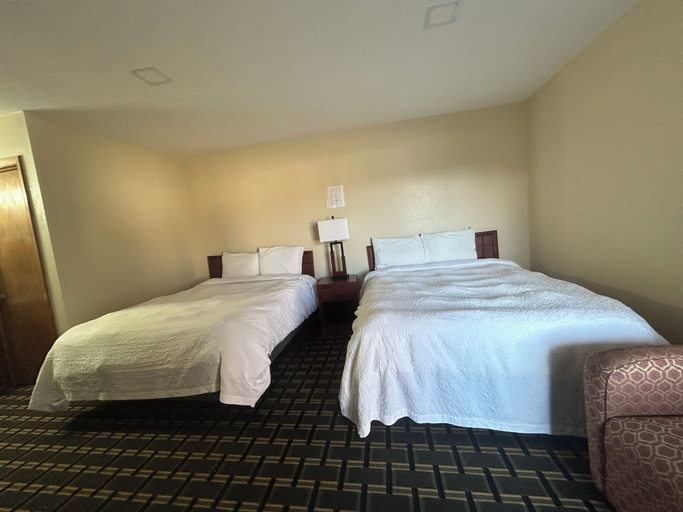 Bedroom 2, Big 12 Motel Broken Bow Ne, Custer