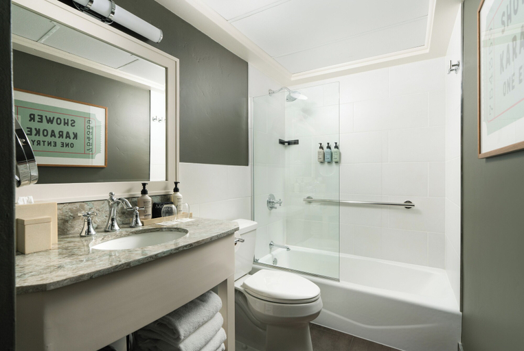 Bathroom 4, Hotel Santa Barbara, Santa Barbara