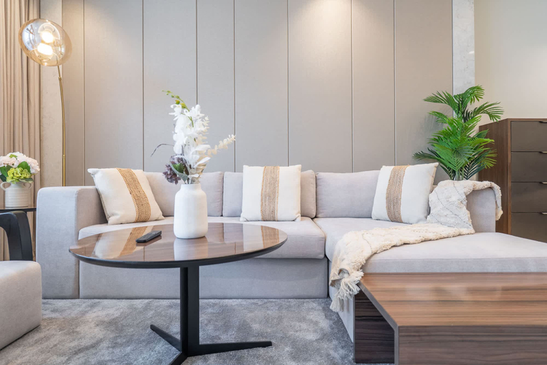 Room 4, Fabulous and Spacious 2BR in Nobles Tower, Dubai