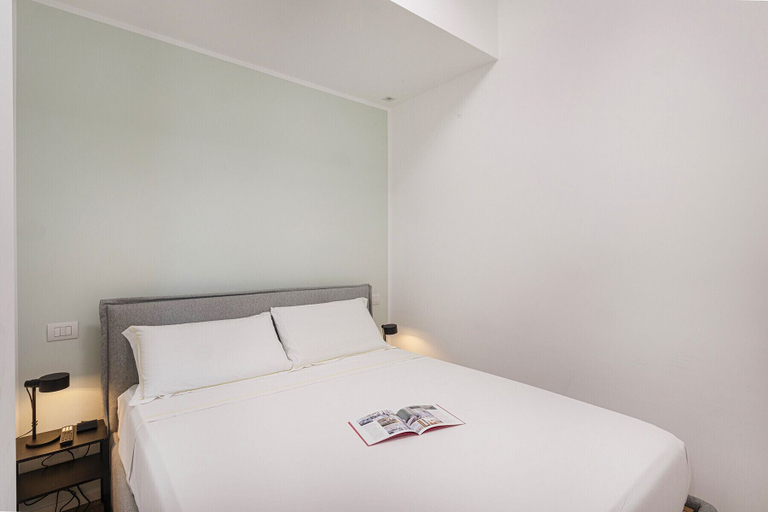 Room 4, Apartment With a Magic View by Wonderful Italy, Genova