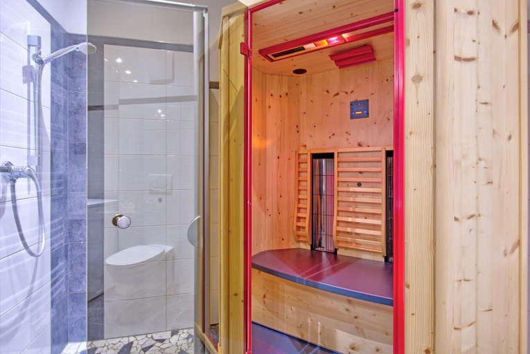 Spa treatment 3, Apartment in Wildschonau With Shared Sauna, Kufstein
