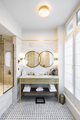 Bathroom 4, Grand Powers, Paris