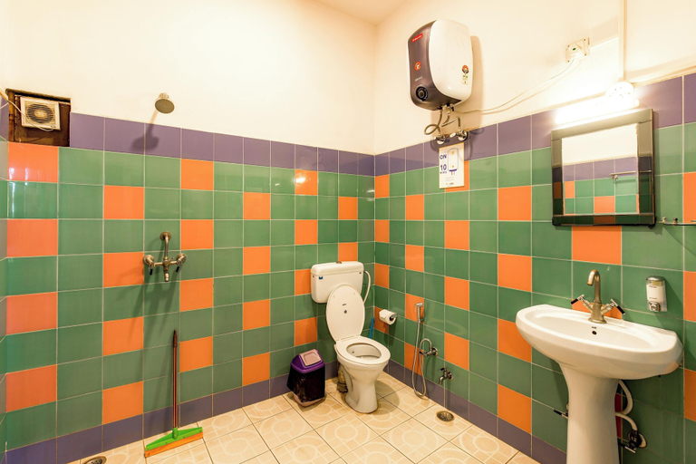 Bathroom, goSTOPS Udaipur, Udaipur