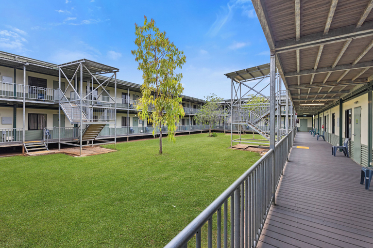 Exterior & Views 2, Victoria Accommodation Village, Katherine