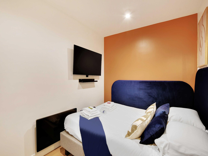 Bedroom 2, Magnificent apartment - 2BR/4P - Place des Vosges, Paris