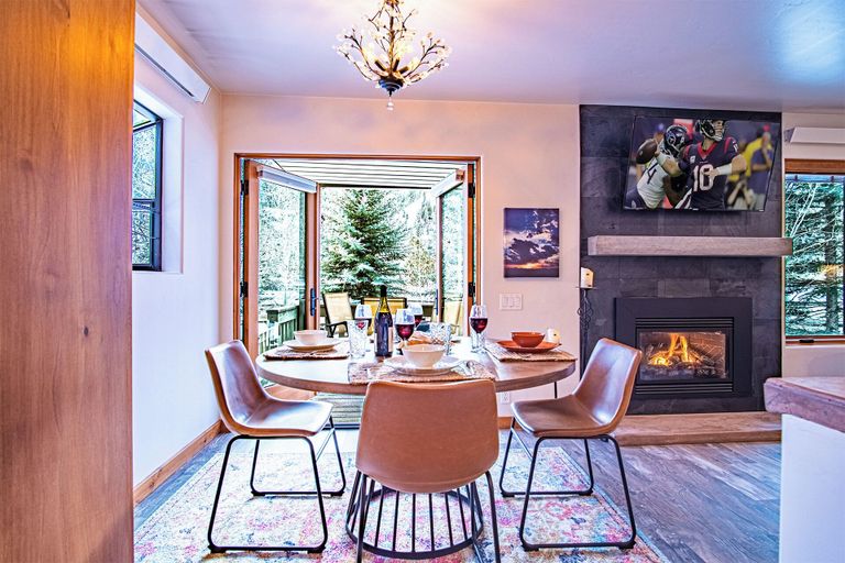 Interior 4, Sun Valley Condo 123, Blaine