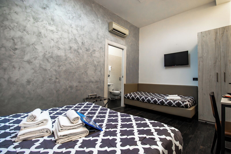 Bedroom 4, Borgo Pio Suites Inn, Rome