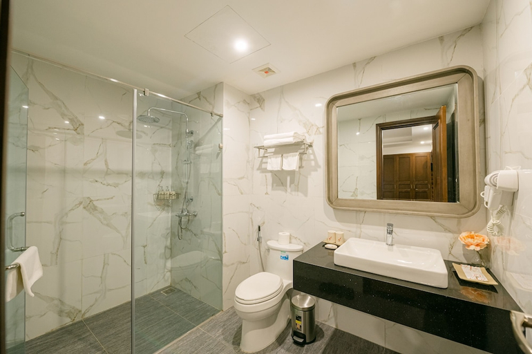 Bathroom 3, Marigold Hotel Hanoi, Hoàn Kiếm