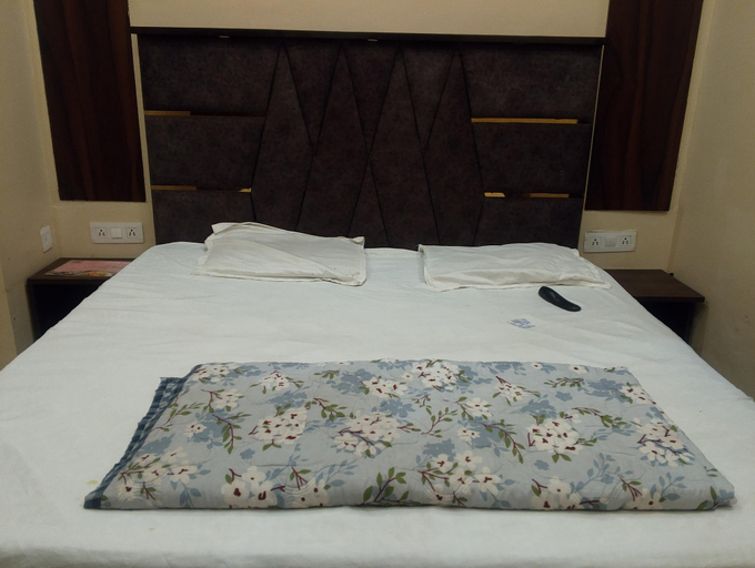 2, Hotel rose, Ambala