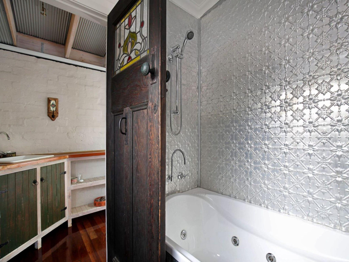 2, Little Haven Leura Cottage with Spa Bath and BBQ, Blue Mountains
