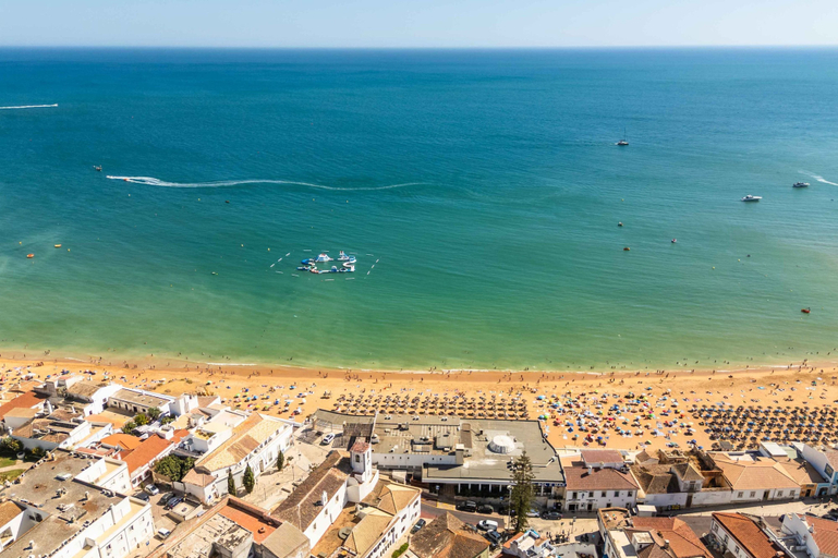 Room 3, Downtown Rooftop 1 Bedroom Apartment, Albufeira