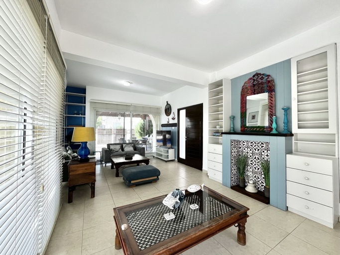 Room 4, 21 ATR - Stay Thalassa Villa