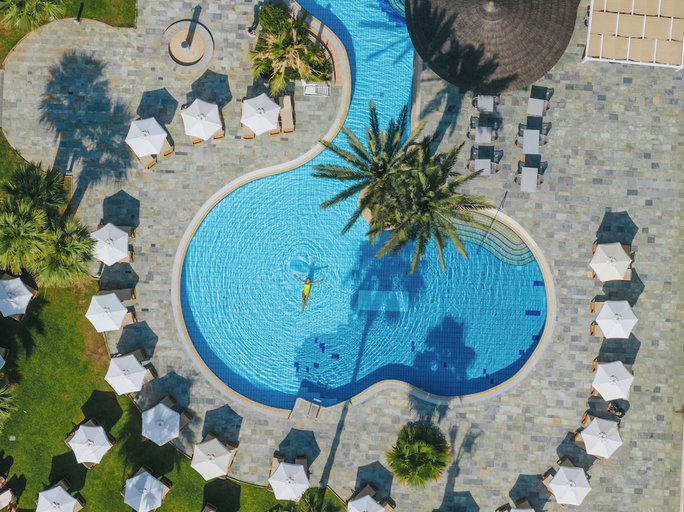 Sport & Beauty 2, Golden Bay Beach Hotel, Larnaca
