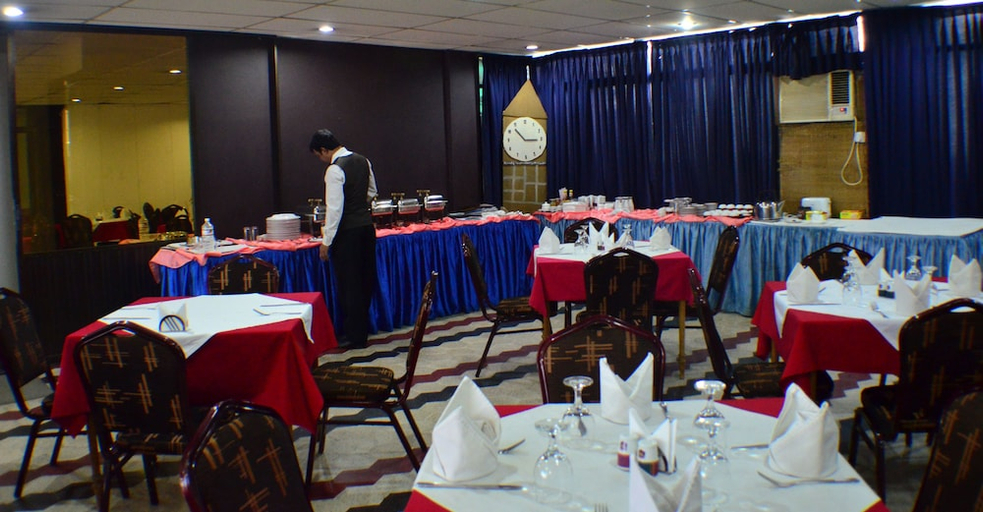 Food & Drinks, Amazon Lilly Lake View Residence, Dhaka