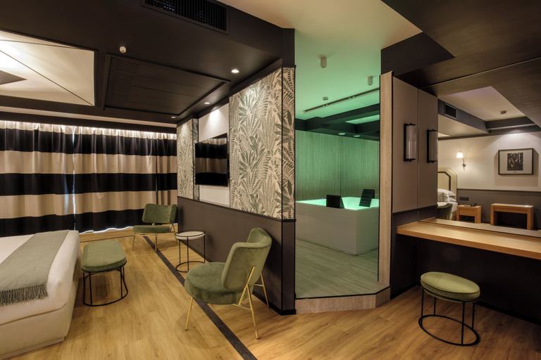Room 2, The Fourth Dimension by Domidea, Roma