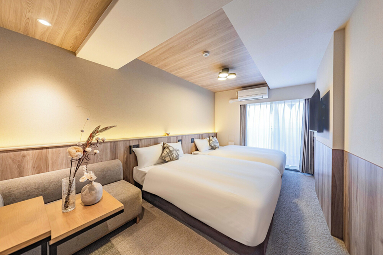 Room 5, Apartment Hotel 11 Shinimamiya 1, Osaka
