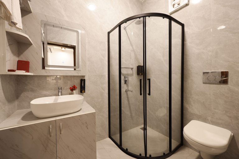 Bathroom 5, WelcomHeritage Arka Resort & Spa Rishikesh, Garhwal