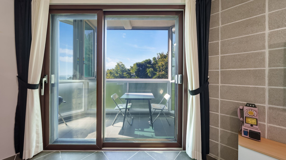 Room 5, Namhae Briant Oceanview Spa Pension, Namhae