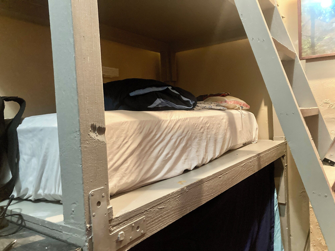 Bedroom 2, Artist Housing - Hostel, Los Angeles