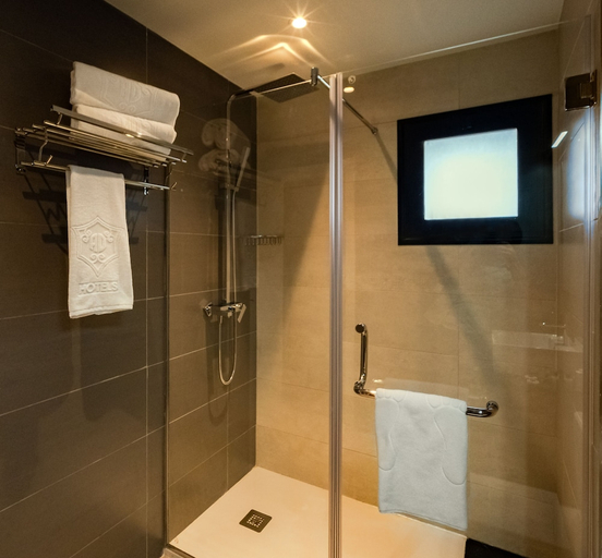 Bathroom 3, AD Hotel Pont d Hydra, El Achour