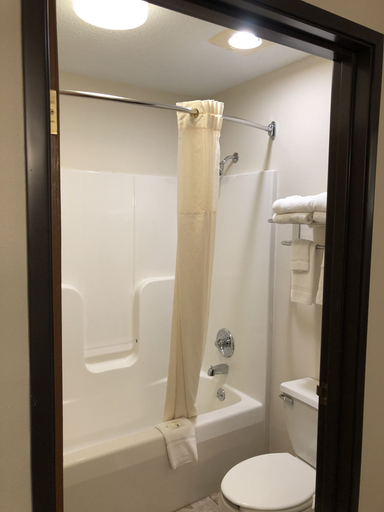 Bathroom 5, Quality Inn & Suites Sun Prairie Madison East, Dane