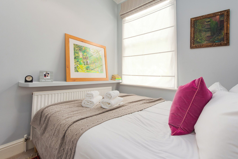 Bedroom 2, A West London Retreat, London