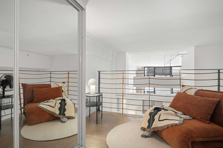 Living room 5, Classic 1-bed City Stay Near Eateries and Laneways, Melbourne