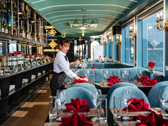 Food & Drinks 5, Maia Cruise, Hạ Long