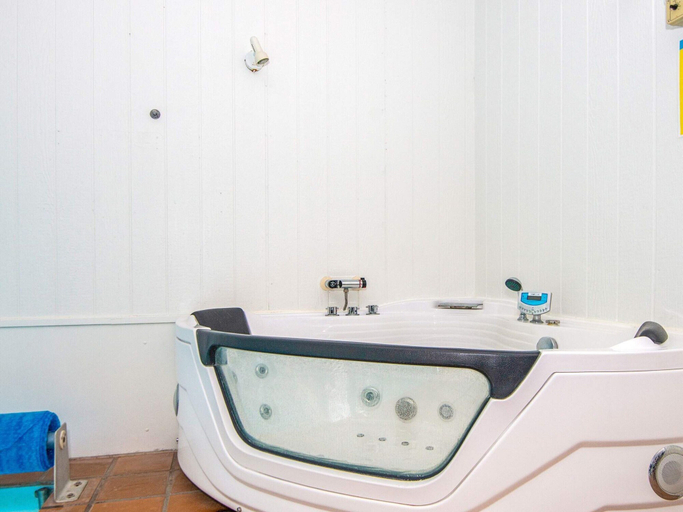 Others 5, 6 Person Holiday Home in Knebel, Syddjurs