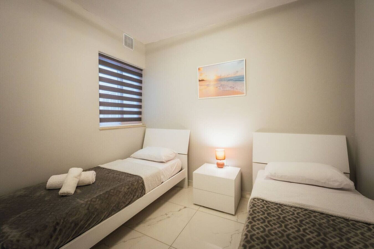 Room 2, Gozo Haven With Pool Views in Nadur for Families