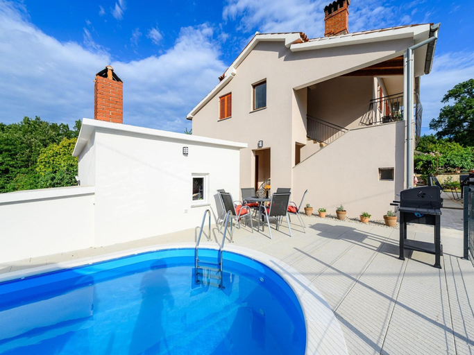 3, Spacious Apartment in Markoci, Sveta Nedelja