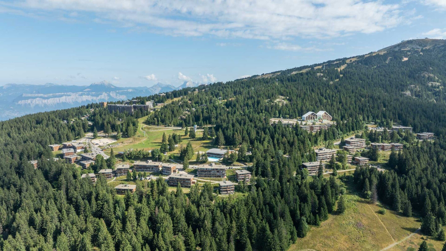 View from property 4, Ground Floor Apapartment in Chamrousse, Isère