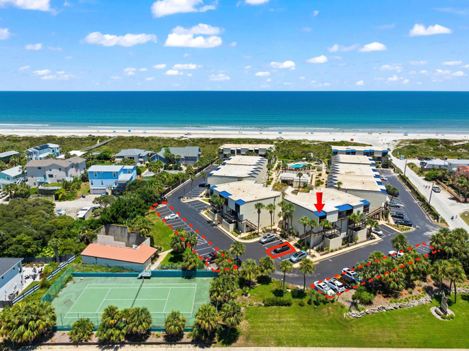 Room 4, Direct Ocean View Steps to Beach Modern Updates, Saint Johns