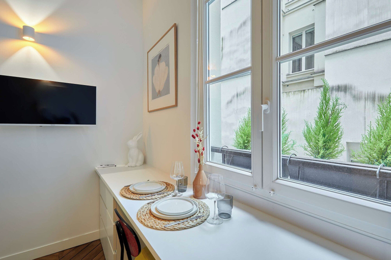 Interior 4, Lovely Studio-louvre & Palais Royal, Paris