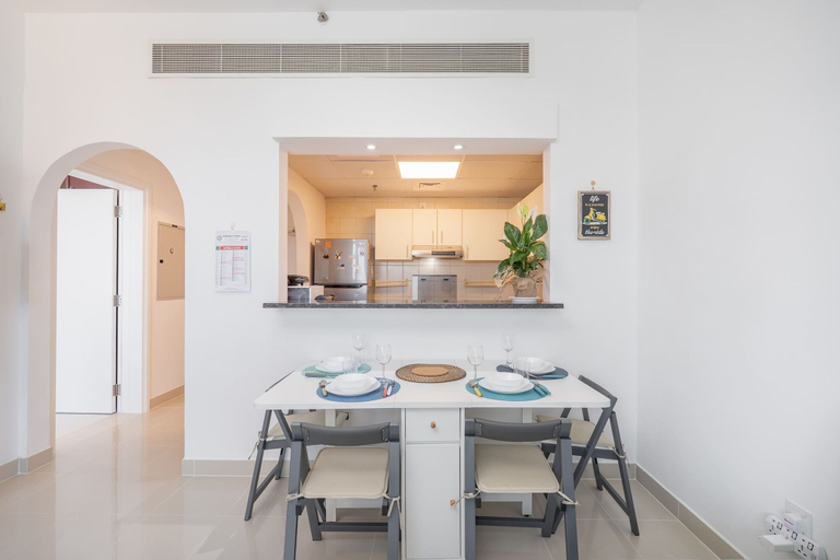 Room 4, Modern 1-bed With Scenic Golf Course View, Dubai