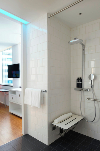 Bathroom 5, citizenM Chicago Downtown, Cook