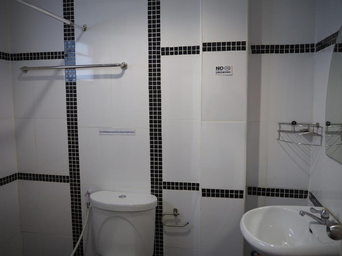 Bathroom 4, Hotel Le Lerts Living, Muang Khon Kaen