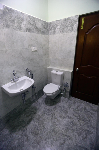 Bathroom 3, Tulips Valley View Resorts, The Nilgiris