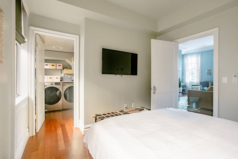 Room 3, Airy Greenwich Retreat With Private Deck, New York
