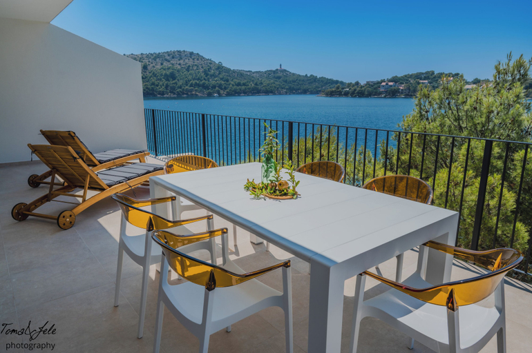 Terrace/patio 5, Discover Lastovo, Lastovo