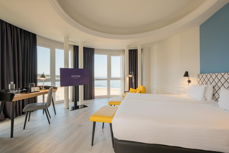 Bedroom 2, Silken Rio Santander Hotel, Cantabria