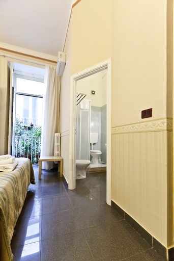Bedroom 2, MediNaples, Napoli