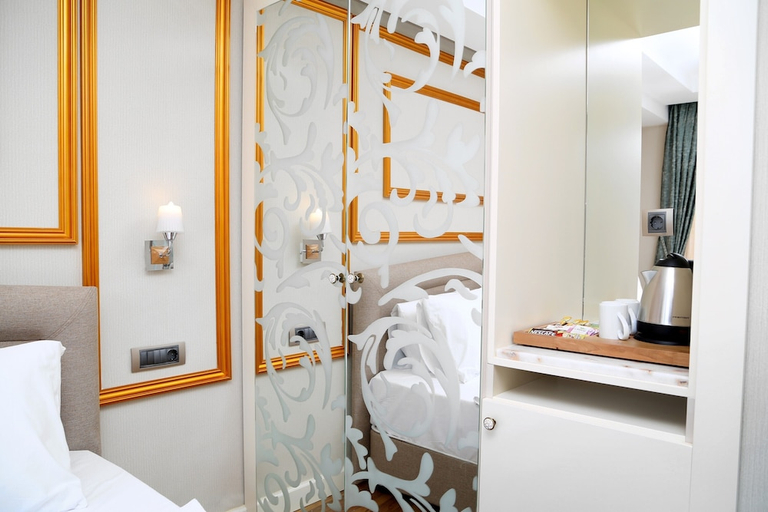Bedroom 2, Kubalic Hotel, Gülyalı