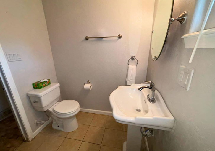 Bathroom 3, Retro 1BR Near Downtown Quiet Comfy Stay, Houston
