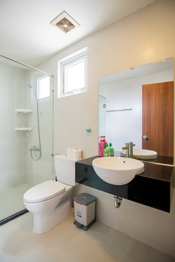 Bathroom 3, Le Places The Grand Riverside Saigon Apartment, District 4