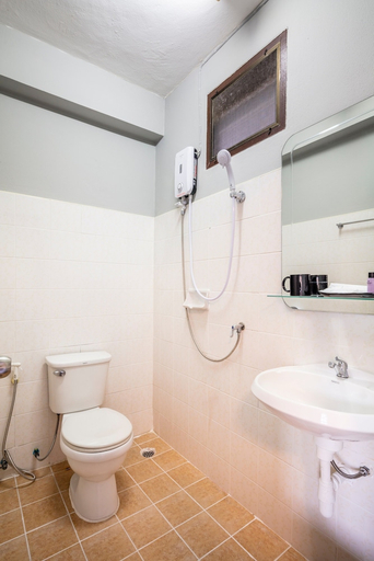 Bathroom 4, Penyos Suite, Bang Khae