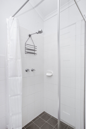 Bathroom 5, Elegant Art Semi Detached 2-bed Home, Perth