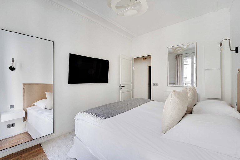 Room 4, Beautiful Apartment - 2bd/4p - Arc de Triomphe, Paris