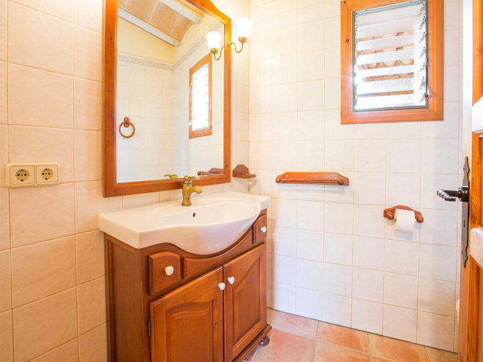 Bathroom, Can Fus - Apartment In Campos. Free Wifi, Baleares